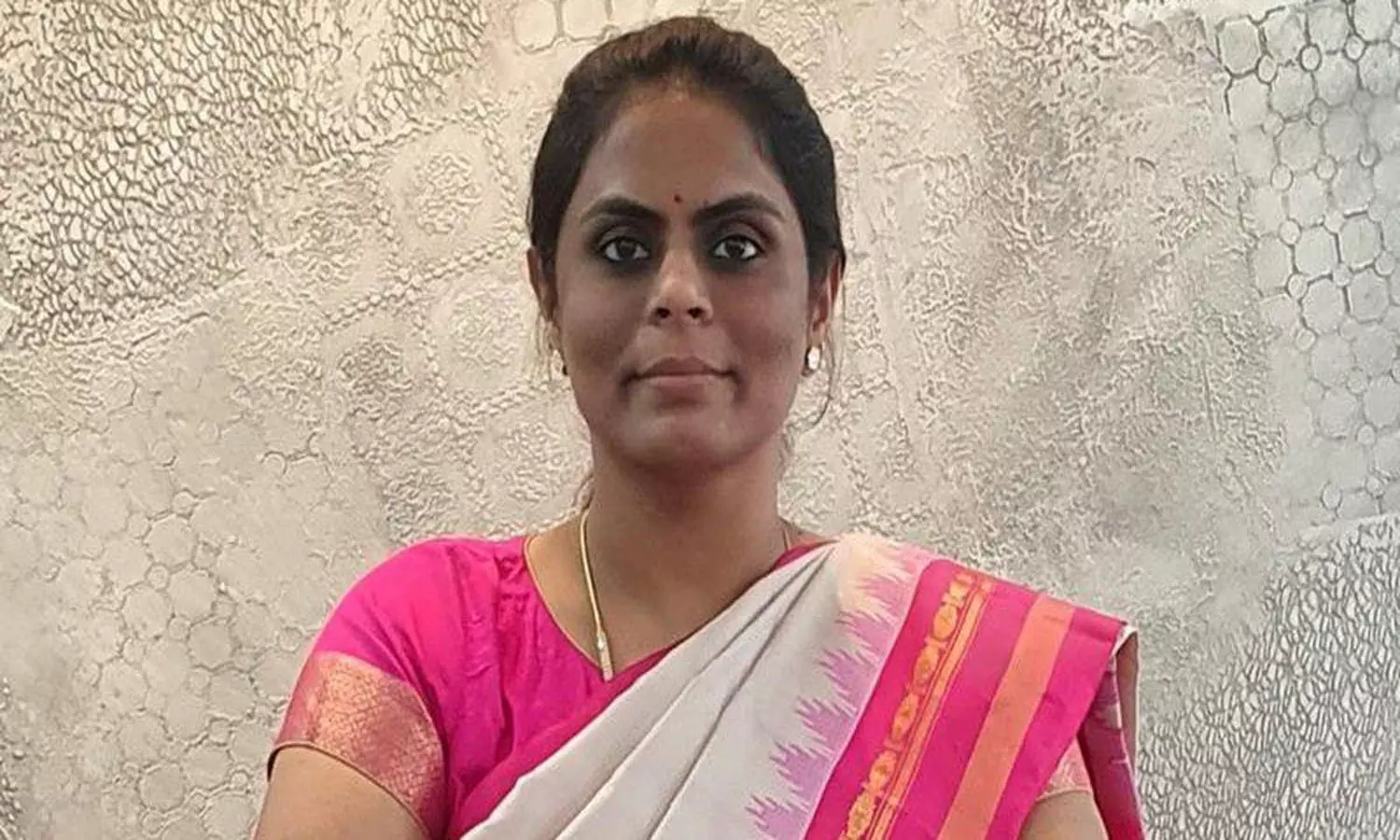 വിദ്യാർഥികളോട് ടോയിലറ്റ് വൃത്തിയാക്കാൻ ആവശ്യപ്പെട്ട ഐ.എ.എസ് ഉദ്യോഗസ്ഥക്കെതിരെ നോട്ടീസയച്ച് ദേശീയ പട്ടികജാതി കമീഷൻ