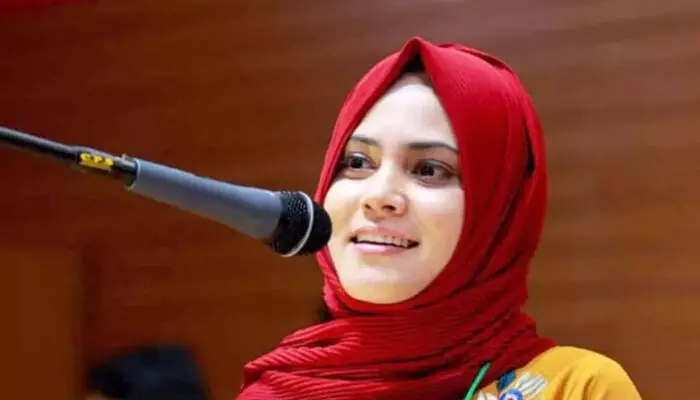 കോഴിക്കോട്ട് ഫാത്തിമ തഹ്ലിയയെ കളത്തിലിറക്കി യു.ഡി.എഫ്; കുറ്റിച്ചിറ ഡിവിഷനില് നിന്ന് മത്സരിക്കും