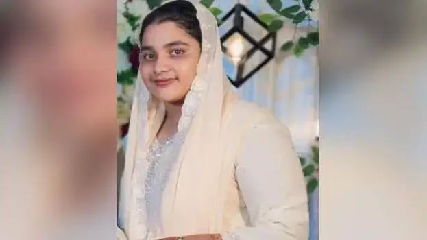 ട്യൂഷന് പോകുന്നതിനിടെ വാഹനാപകടം; പത്താം ക്ലാസ്സ് വിദ്യാര്ഥിനിക്ക് ദാരുണാന്ത്യം