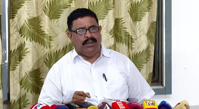 കോഴിക്കോട് ഡിസിസി ജനറല് സെക്രട്ടറി എൻ വി ബാബുരാജ് രാജിവെച്ചു