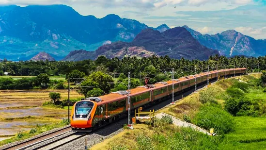 ബെംഗളൂരു-എറണാകുളം വന്ദേഭാരത് ഇന്നെത്തും; പതിവുസർവീസ് 11 മുതൽ