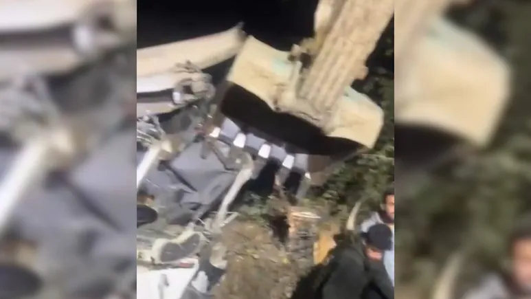 കശ്മീരില് വാഹനാപകടം; നാലുപേർ മരിച്ചു