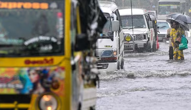 ഡിറ്റ് വാ ചുഴലിക്കാറ്റ്; തമിഴ്നാട്ടിൽ വിവിധ ജില്ലകളിലെ സ്കൂളുകൾക്കും കോളേജുകൾക്കും നാളെ അവധി