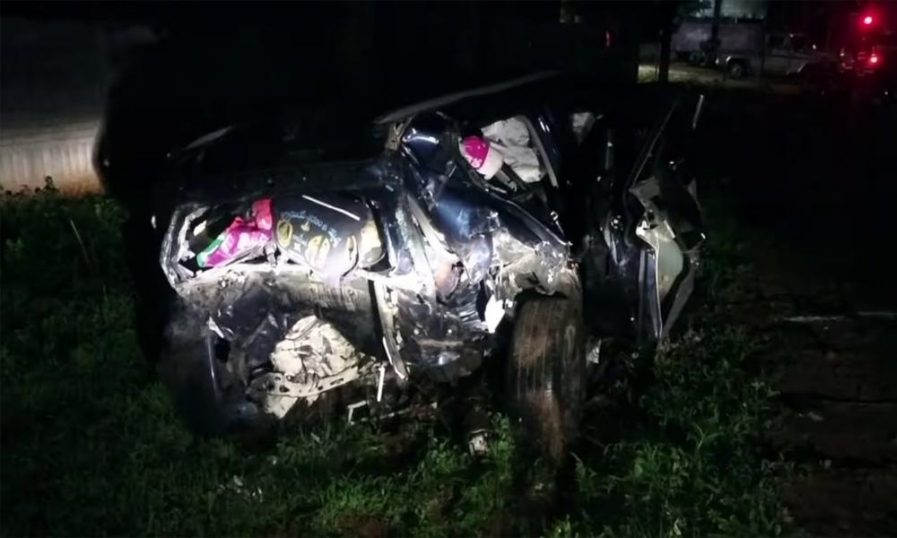 അയ്യപ്പ ഭക്തര് സഞ്ചരിച്ച വാഹനം അപകടത്തില് പെട്ട് അഞ്ച് പേര് മരിച്ചു