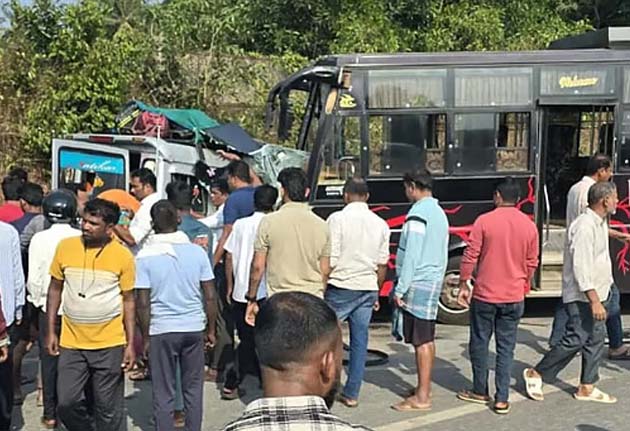 ഉഡുപ്പി കാർക്കളയില് ബസും കാറും കൂട്ടിയിടിച്ചു; നാല് പേർ മരിച്ചു