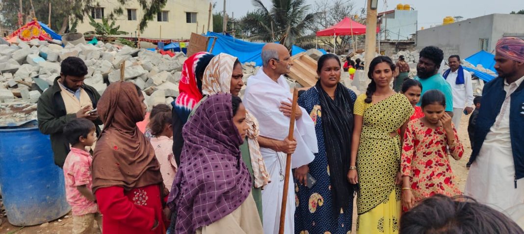യെലഹങ്ക ഫക്കീർ കോളനിയിൽ സാന്ത്വനവുമായി കേളി പ്രവർത്തകർ