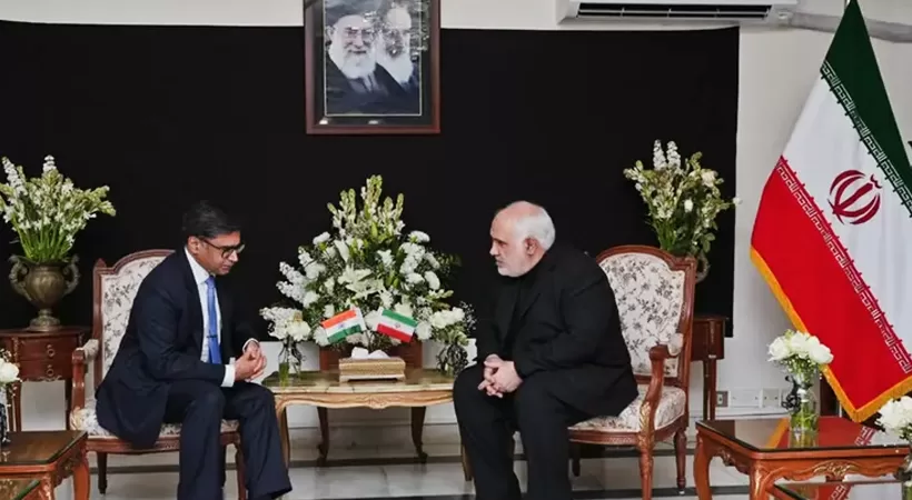 ഖമനയിയുടെ നിര്യാണത്തിൽ അനുശോചനം രേഖപ്പെടുത്തി ഇന്ത്യ; ഇറാൻ എംബസിയിൽ വിദേശകാര്യ സെക്രട്ടറി നേരിട്ടെത്തി