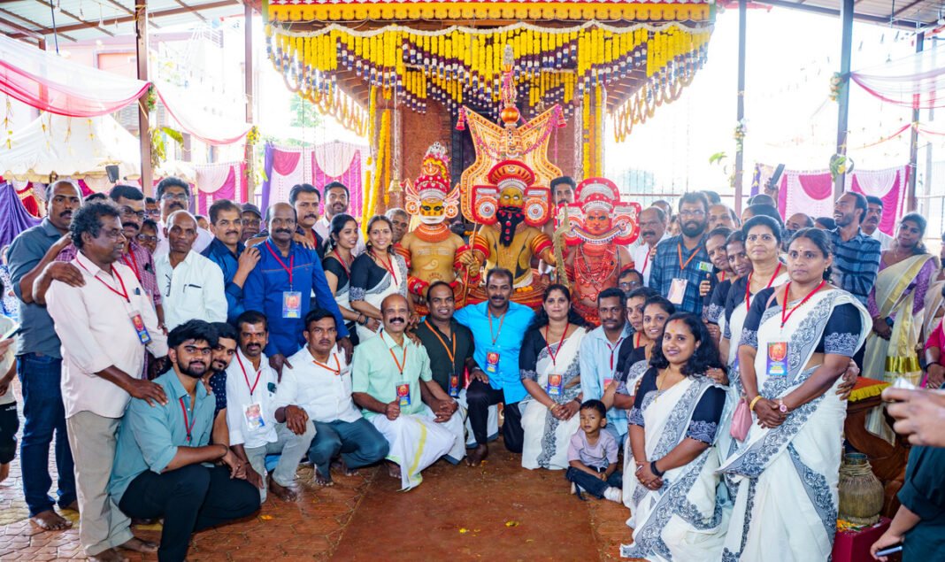 മെെസൂരു ഹിങ്കല് മുത്തപ്പന് മടപ്പുര തിരുവപ്പന മഹോത്സവം സമാപിച്ചു മെെസൂരു ഹിങ്കല് മുത്തപ്പന് മടപ്പുര തിരുവപ്പന മഹോത്സവം സമാപിച്ചു