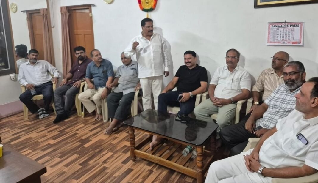 കര്ണാടകയിലെ പ്രവാസികള്ക്ക് വോട്ടവകാശം വിനിയോഗിക്കുന്നതിന് സൗകര്യമൊരുക്കി കർണാടക യുഡിഎഫ്
