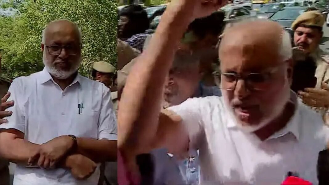 ഇഡി റെയ്ഡില് ഡല്ഹിയിലും സിപിഎം പ്രതിഷേധം; എംഎ ബേബി ഉള്പ്പെടെയുള്ള നേതാക്കളെ അറസ്റ്റ് ചെയ്ത് നീക്കി ഇഡി റെയ്ഡില് ഡല്ഹിയിലും സിപിഎം പ്രതിഷേധം; എംഎ ബേബി ഉള്പ്പെടെയുള്ള നേതാക്കളെ അറസ്റ്റ് ചെയ്ത് നീക്കി