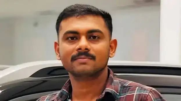 ഇന്ന് വിവാഹം; പോലീസ് ഉദ്യോഗസ്ഥനായ വരനെ തൂങ്ങിമരിച്ച നിലയില് കണ്ടെത്തി ഇന്ന് വിവാഹം; പോലീസ് ഉദ്യോഗസ്ഥനായ വരനെ തൂങ്ങിമരിച്ച നിലയില് കണ്ടെത്തി