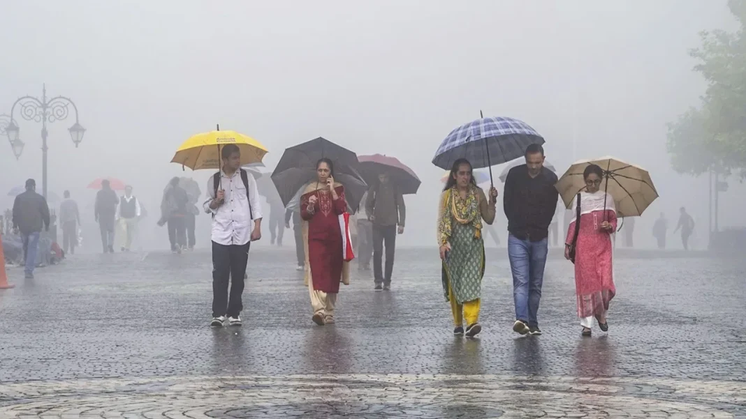 ബെംഗളൂരുവില് മെയ് 14 വരെ കനത്ത മഴയ്ക്ക് സാധ്യതയെന്ന് മുന്നറിയിപ്പ് ബെംഗളൂരുവില് മെയ് 14 വരെ കനത്ത മഴയ്ക്ക് സാധ്യതയെന്ന് മുന്നറിയിപ്പ്