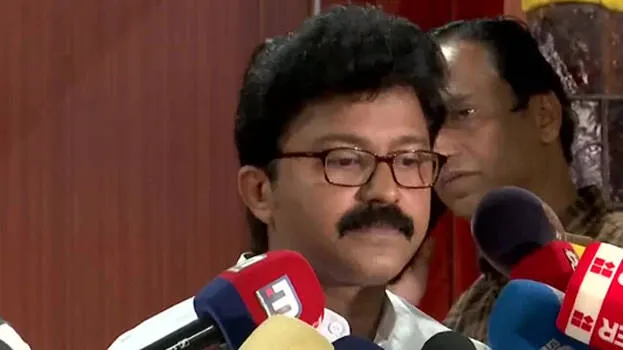 എല്ദോസ് കുന്നപ്പിള്ളി പീഡിപ്പിച്ചിട്ടില്ല; മൊഴി മാറ്റി അതിജീവിത എല്ദോസ് കുന്നപ്പിള്ളി പീഡിപ്പിച്ചിട്ടില്ല; മൊഴി മാറ്റി അതിജീവിത