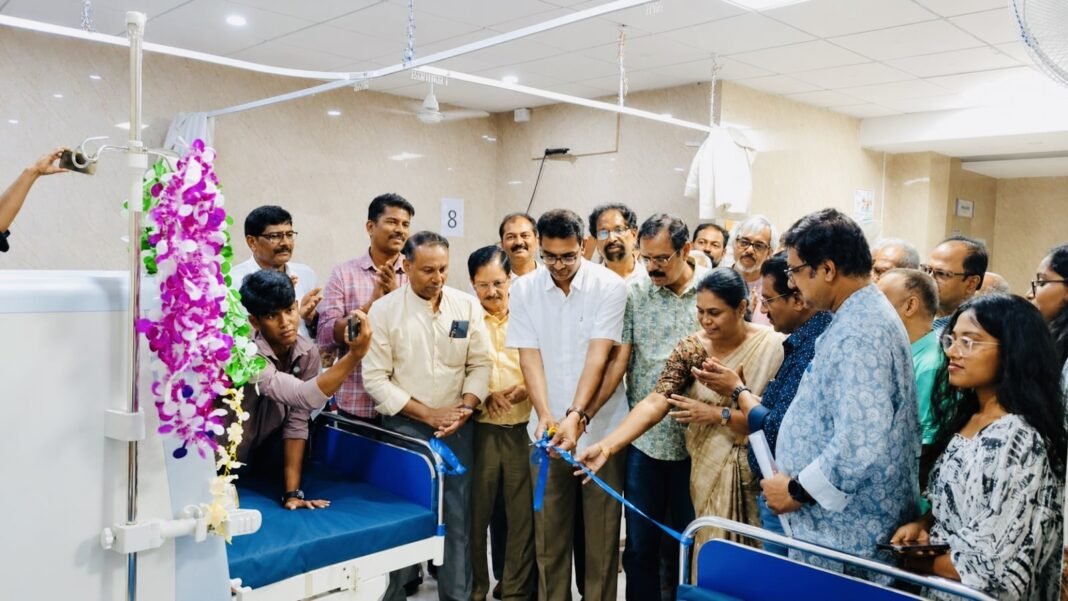 കേരളസമാജം 12-ാമത്തെ ഡയാലിസിസ് മെഷീന് സമര്പ്പിച്ചു കേരളസമാജം 12-ാമത്തെ ഡയാലിസിസ് മെഷീന് സമര്പ്പിച്ചു