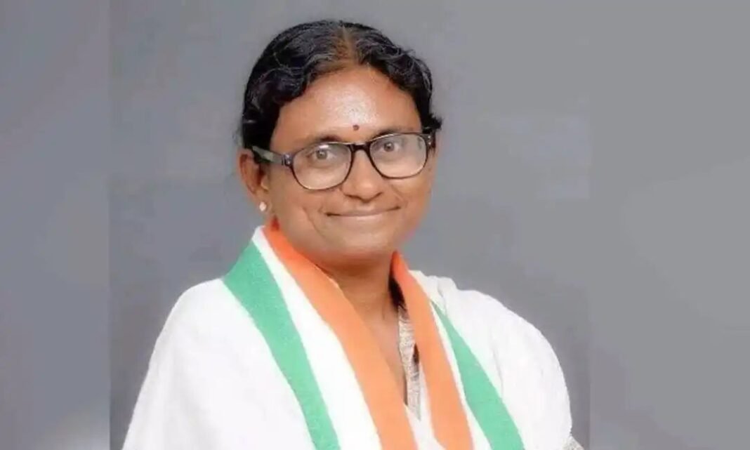 കോണ്ഗ്രസിന് കനത്ത തിരിച്ചടി; രാജ്യസഭാ സ്ഥാനാര്ത്ഥി മീനാക്ഷി നടരാജന്റെ പത്രിക തള്ളി കോണ്ഗ്രസിന് കനത്ത തിരിച്ചടി; രാജ്യസഭാ സ്ഥാനാര്ത്ഥി മീനാക്ഷി നടരാജന്റെ പത്രിക തള്ളി