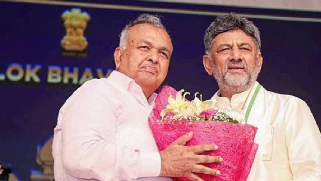അനുനയനീക്കങ്ങള് ഫലം കണ്ടു; രാജി പിൻവലിച്ച് രാമലിംഗ റെഡ്ഡി അനുനയനീക്കങ്ങള് ഫലം കണ്ടു; രാജി പിൻവലിച്ച് രാമലിംഗ റെഡ്ഡി