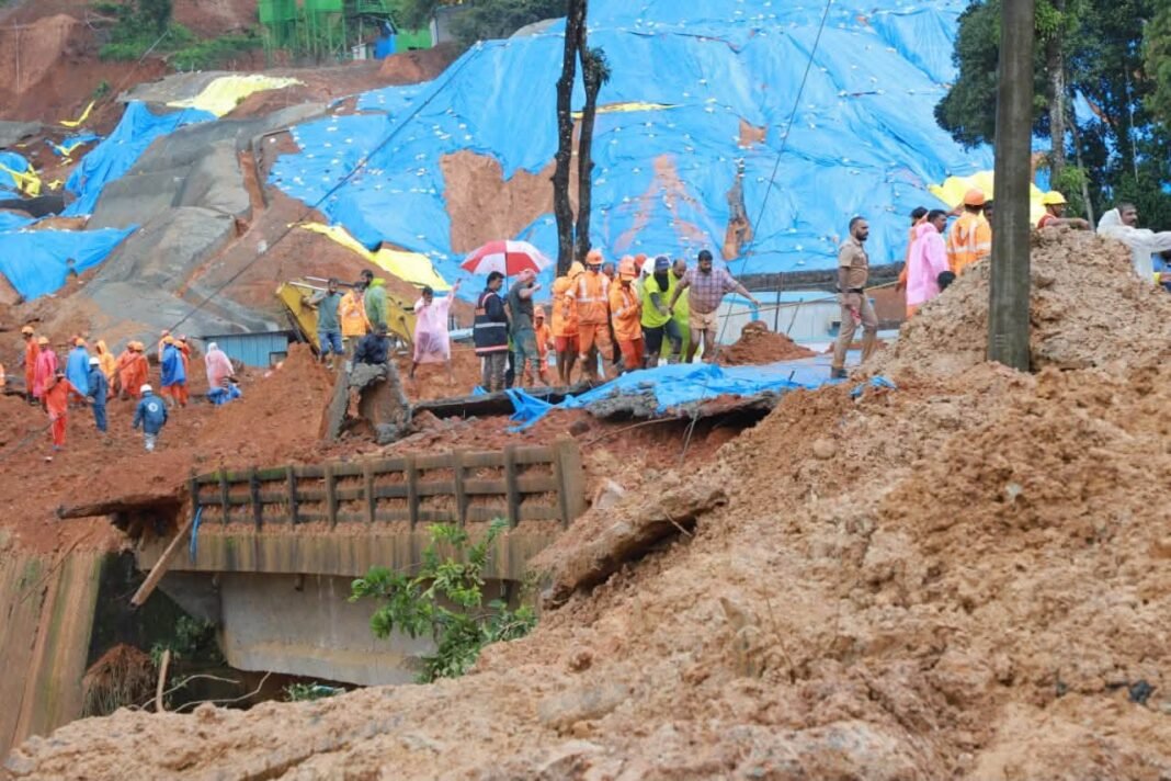വയനാട് മണ്ണിടിച്ചിൽ: കേബിളുകൾക്കിടയിൽ കുടുങ്ങിയ നിലയിൽ ഒരു മൃതദേഹം കൂടി കണ്ടെടുത്തു; മരണം അഞ്ചായി വയനാട് മണ്ണിടിച്ചിൽ: കേബിളുകൾക്കിടയിൽ കുടുങ്ങിയ നിലയിൽ ഒരു മൃതദേഹം കൂടി കണ്ടെടുത്തു; മരണം അഞ്ചായി