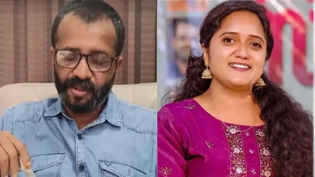 ശ്രീനാദേവി കുഞ്ഞമ്മയ്ക്കെതിരേ മോശം പരാമര്ശം; യൂട്യൂബര് രാജൻ ജോസഫ് അറസ്റ്റില് ശ്രീനാദേവി കുഞ്ഞമ്മയ്ക്കെതിരേ മോശം പരാമര്ശം; യൂട്യൂബര് രാജൻ ജോസഫ് അറസ്റ്റില്