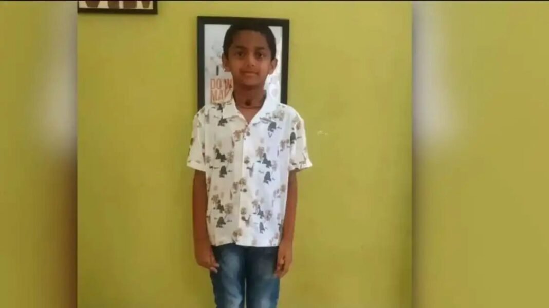 സംസ്ഥാനത്ത് വീണ്ടും അവയവദാനം; ഏഴുവയസുകാരൻ അഞ്ചുപേര്ക്ക് പുതുജീവനേകുന്നു സംസ്ഥാനത്ത് വീണ്ടും അവയവദാനം; ഏഴുവയസുകാരൻ അഞ്ചുപേര്ക്ക് പുതുജീവനേകുന്നു