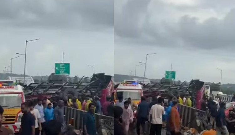 മലപ്പുറം കുറ്റിപ്പുറത്ത് ബസ് തലകീഴായി മറിഞ്ഞു; ഒരാള് മരിച്ചു; നിരവധി പേർക്ക് പരുക്ക് മലപ്പുറം കുറ്റിപ്പുറത്ത് ബസ് തലകീഴായി മറിഞ്ഞു; ഒരാള് മരിച്ചു; നിരവധി പേർക്ക് പരുക്ക്