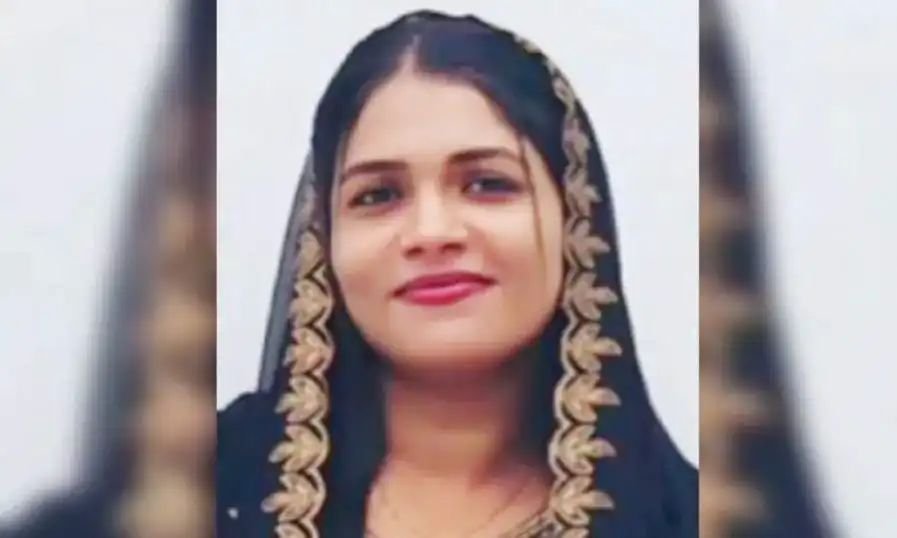 പത്തനംതിട്ടയില് യുവതി തൂങ്ങിമരിച്ച നിലയില്; ആണ്സുഹൃത്തിനെ കസ്റ്റഡിയിലെടുത്ത് പോലീസ് പത്തനംതിട്ടയില് യുവതി തൂങ്ങിമരിച്ച നിലയില്; ആണ്സുഹൃത്തിനെ കസ്റ്റഡിയിലെടുത്ത് പോലീസ്