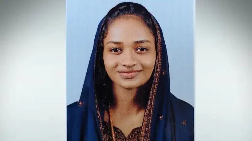 വര്ക്കലയില് നവവധു ജീവനൊടുക്കിയ നിലയില് വര്ക്കലയില് നവവധു ജീവനൊടുക്കിയ നിലയില്