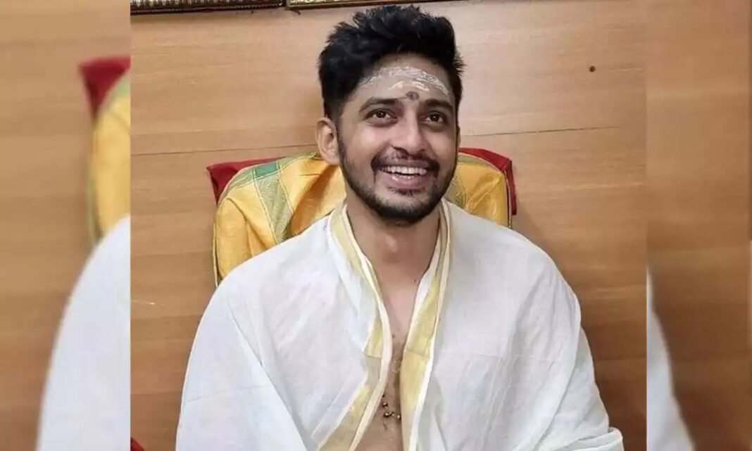 കണ്ഠര് ബ്രഹ്മദത്തൻ ശബരിമലയുടെ പുതിയ തന്ത്രി കണ്ഠര് ബ്രഹ്മദത്തൻ ശബരിമലയുടെ പുതിയ തന്ത്രി
