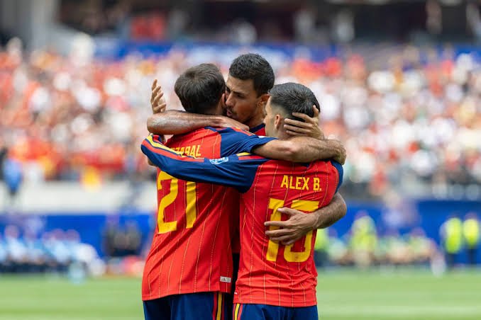3–0; ഓസ്ട്രിയയെ തോൽപ്പിച്ച് സ്പെയിൻ പ്രീക്വാർട്ടറിൽ 3–0; ഓസ്ട്രിയയെ തോൽപ്പിച്ച് സ്പെയിൻ പ്രീക്വാർട്ടറിൽ