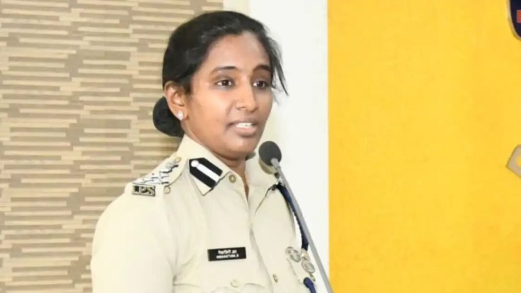 ഓപ്പറേഷന് തൂഫാന്: സംസ്ഥാന നോഡല് ഓഫീസറുടെ ചുമതല ഐജി ആര് നിശാന്തിനിക്ക് ഓപ്പറേഷന് തൂഫാന്: സംസ്ഥാന നോഡല് ഓഫീസറുടെ ചുമതല ഐജി ആര് നിശാന്തിനിക്ക്