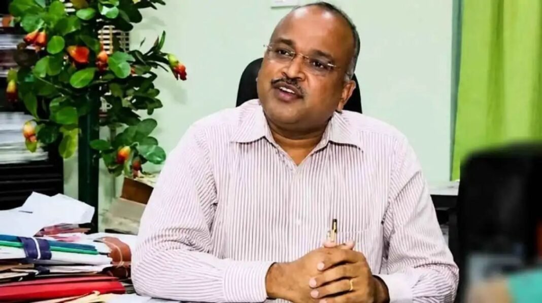 കശുവണ്ടി അഴിമതി കേസ്; കെ.എ. രതീഷ് ഖാദി ബോര്ഡ് സെക്രട്ടറി സ്ഥാനം രാജിവെച്ചു കശുവണ്ടി അഴിമതി കേസ്; കെ.എ. രതീഷ് ഖാദി ബോര്ഡ് സെക്രട്ടറി സ്ഥാനം രാജിവെച്ചു