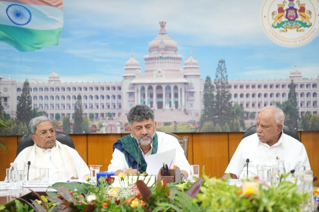 കാവേരി നദീജല തർക്കം: കർണാടകയുടെ താൽപ്പര്യങ്ങൾ പൂർണ്ണമായി സംരക്ഷിക്കും- മുഖ്യമന്ത്രി ഡി.കെ. ശിവകുമാർ കാവേരി നദീജല തർക്കം: കർണാടകയുടെ താൽപ്പര്യങ്ങൾ പൂർണ്ണമായി സംരക്ഷിക്കും- മുഖ്യമന്ത്രി ഡി.കെ. ശിവകുമാർ