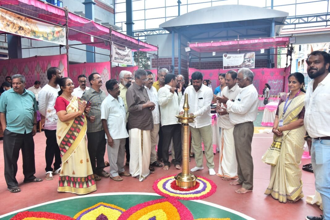 ഓണച്ചന്തകൾക്ക് തുടക്കമായി ഓണച്ചന്തകൾക്ക് തുടക്കമായി