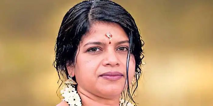 കയ്യിലെ കൊഴുപ്പ് നീക്കല് ശസ്ത്രക്രിയയ്ക്ക് പിന്നാലെ യുവതി മരിച്ചു; ചികിത്സാപ്പിഴവെന്ന് കുടുംബം കയ്യിലെ കൊഴുപ്പ് നീക്കല് ശസ്ത്രക്രിയയ്ക്ക് പിന്നാലെ യുവതി മരിച്ചു; ചികിത്സാപ്പിഴവെന്ന് കുടുംബം