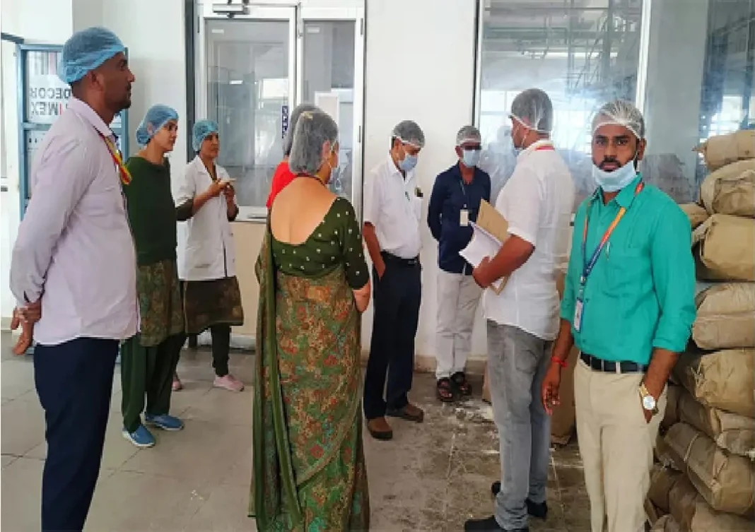 നന്ദിനി പാലിന്റെ ഗുണനിലവാരം ഉറപ്പാക്കല്; പരിശോധനയ്ക്ക് 23 പ്രത്യേക സംഘങ്ങൾ നന്ദിനി പാലിന്റെ ഗുണനിലവാരം ഉറപ്പാക്കല്; പരിശോധനയ്ക്ക് 23 പ്രത്യേക സംഘങ്ങൾ