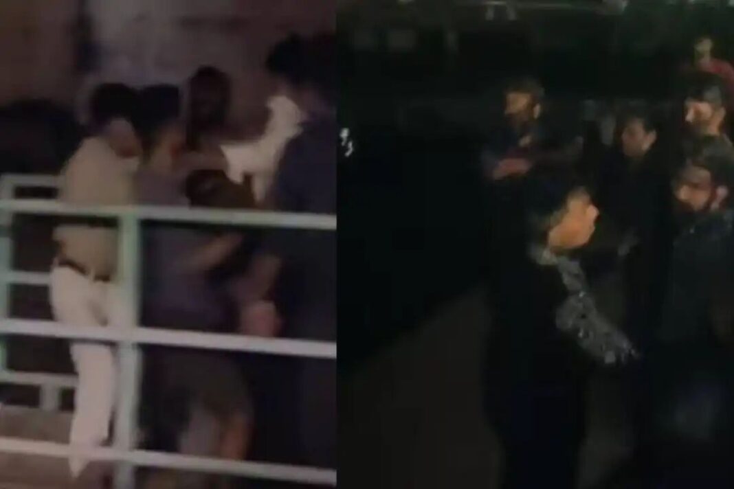 കൊല്ലത്ത് വിവാഹച്ചടങ്ങിനിടെ കൂട്ടത്തല്ല്: നിരവധി പേര്ക്ക് പരുക്ക് കൊല്ലത്ത് വിവാഹച്ചടങ്ങിനിടെ കൂട്ടത്തല്ല്: നിരവധി പേര്ക്ക് പരുക്ക്