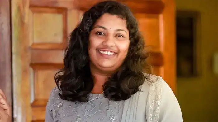 യൂട്യൂബര് തംബുരു വാടകവീട്ടില് തൂങ്ങി മരിച്ചനിലയില് യൂട്യൂബര് തംബുരു വാടകവീട്ടില് തൂങ്ങി മരിച്ചനിലയില്