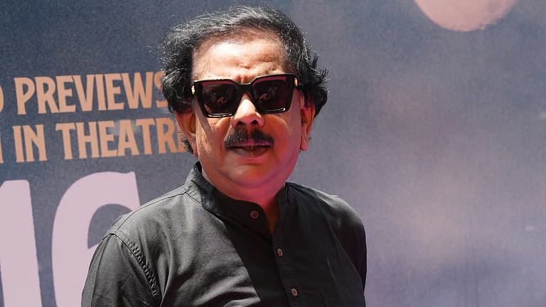സെൻസർ ബോർഡ് പുനഃസംഘടിപ്പിച്ചു; പ്രിയദർശൻ ഉൾപ്പെടെ 18 പുതിയ അംഗങ്ങൾ സെൻസർ ബോർഡ് പുനഃസംഘടിപ്പിച്ചു; പ്രിയദർശൻ ഉൾപ്പെടെ 18 പുതിയ അംഗങ്ങൾ