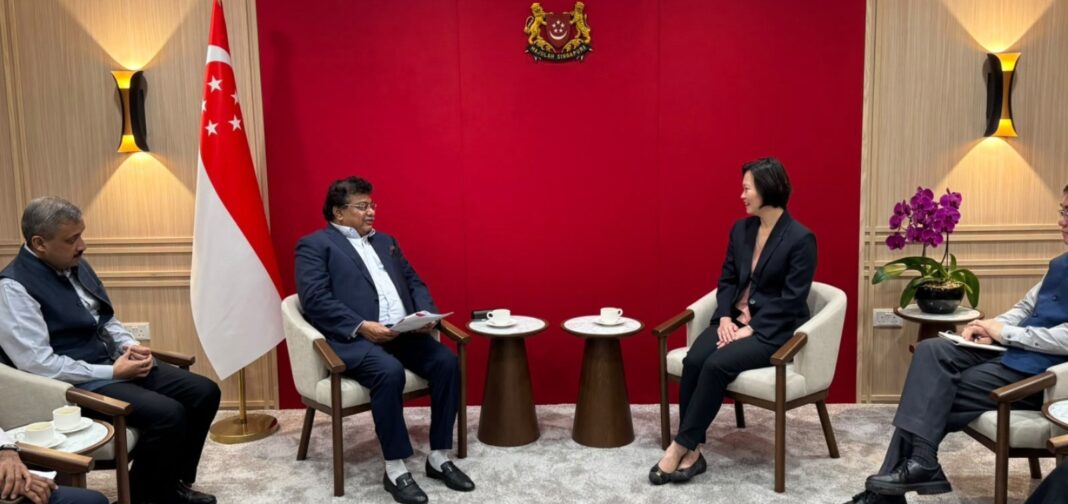 കർണാടകയിലേക്ക് വൻ വ്യവസായ നിക്ഷേപങ്ങൾ; ബെംഗളൂരു കേന്ദ്രീകരിച്ച് പുതിയ പദ്ധതികൾക്ക് സാധ്യത കർണാടകയിലേക്ക് വൻ വ്യവസായ നിക്ഷേപങ്ങൾ; ബെംഗളൂരു കേന്ദ്രീകരിച്ച് പുതിയ പദ്ധതികൾക്ക് സാധ്യത