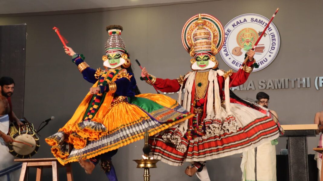 കലാസ്വാദർക്ക് നവ്യാനുഭൂതിയായി കഥകളി സന്ധ്യ കലാസ്വാദർക്ക് നവ്യാനുഭൂതിയായി കഥകളി സന്ധ്യ