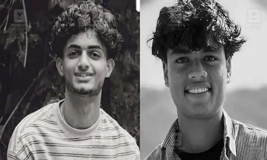 ബൈക്ക് നിയന്ത്രണം വിട്ട് പോസ്റ്റിലിടിച്ച് രണ്ടു യുവാക്കള്ക്ക് ദാരുണാന്ത്യം ബൈക്ക് നിയന്ത്രണം വിട്ട് പോസ്റ്റിലിടിച്ച് രണ്ടു യുവാക്കള്ക്ക് ദാരുണാന്ത്യം
