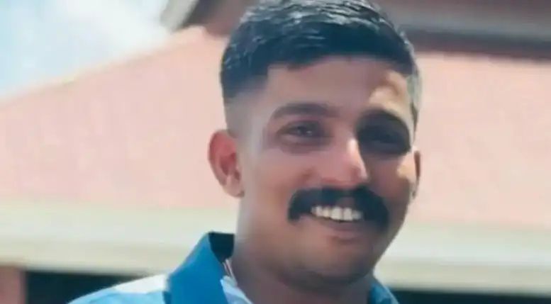 ചാലിയാറില് മീൻപിടിക്കുന്നതിനിടെ ഒഴുക്കില്പ്പെട്ട സൈനികന്റെ മൃതദേഹം കണ്ടെത്തി ചാലിയാറില് മീൻപിടിക്കുന്നതിനിടെ ഒഴുക്കില്പ്പെട്ട സൈനികന്റെ മൃതദേഹം കണ്ടെത്തി