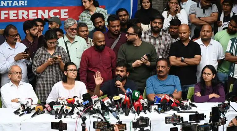 ഗ്യാനേഷ് കുമാറിനെ സംരക്ഷിക്കാൻ മോദി സര്ക്കാര് സംവിധാനങ്ങള് ഉപയോഗിക്കുന്നു; അഭിജീത് ദീപ്കെ ഗ്യാനേഷ് കുമാറിനെ സംരക്ഷിക്കാൻ മോദി സര്ക്കാര് സംവിധാനങ്ങള് ഉപയോഗിക്കുന്നു; അഭിജീത് ദീപ്കെ